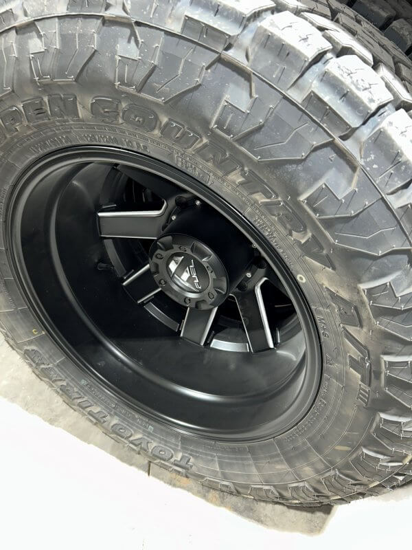 35" Toyo AT Tire